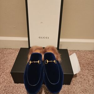 AUTHENTIC Gucci Blue Velvet Mules with Fur Trim